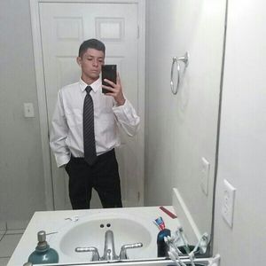 Meet your Posher, Julio